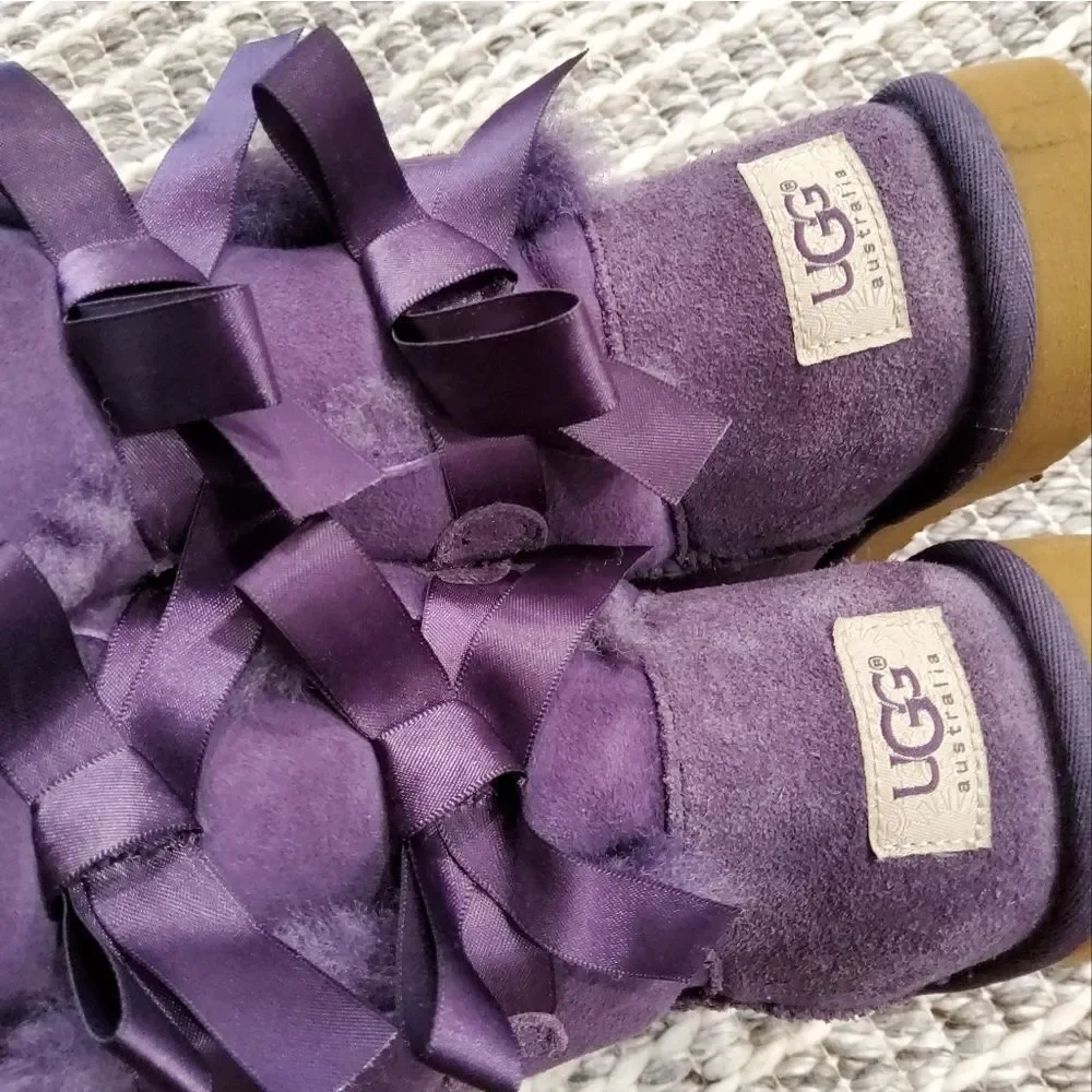 UGG Australia Bailey Bow II Boots Size 5
